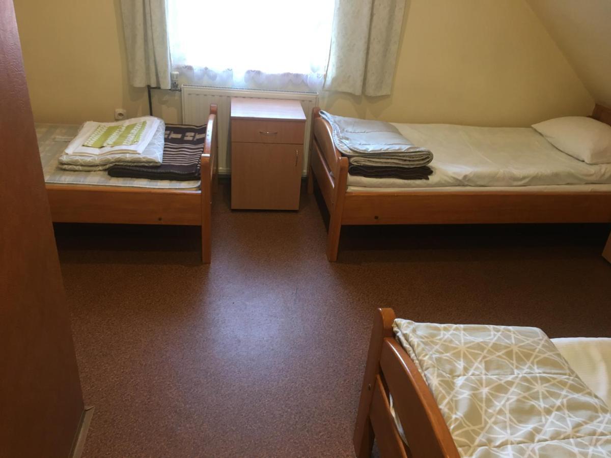 Appartement Dom Mlodziezowy W Polanie à Serednie Male Extérieur photo